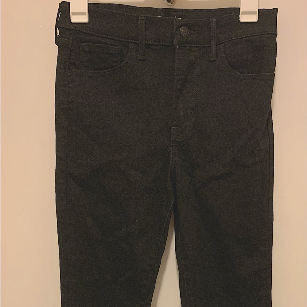 Black 720 High Waisted Super Skinny Levi Jeans